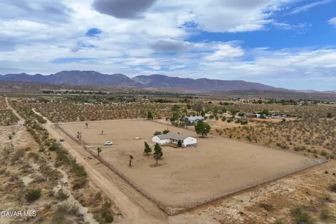 View/Area - 33535 E 170th St, Llano, CA 93544 photo 1 of 3