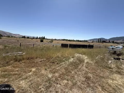 Red Apple Avenue Avenue, Tehachapi, CA 93561 photo 6