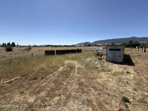 Red Apple Avenue Avenue, Tehachapi, CA 93561 photo 3