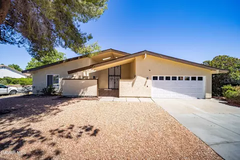 2653 End Ct, Lancaster, CA 93536