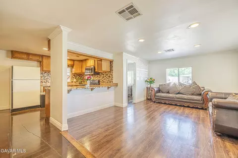 Living - 1301 E Avenue I #78, Lancaster, CA 93535 photo 1 of 3