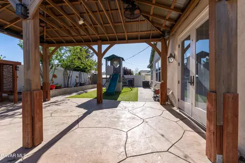 Exterior - 911 Valerie Ln, Tehachapi, CA 93561 photo 3 of 6