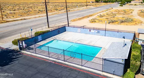 Exterior - 3753 E Avenue I #SPC 58, Lancaster, CA 93535 photo 4 of 4