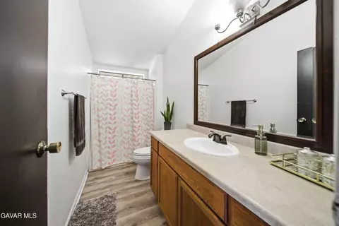Bath - 3753 E Avenue I #SPC 58, Lancaster, CA 93535 photo 1 of 3