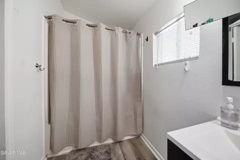 Bath - 3753 E Avenue I #SPC 58, Lancaster, CA 93535 photo 3 of 3