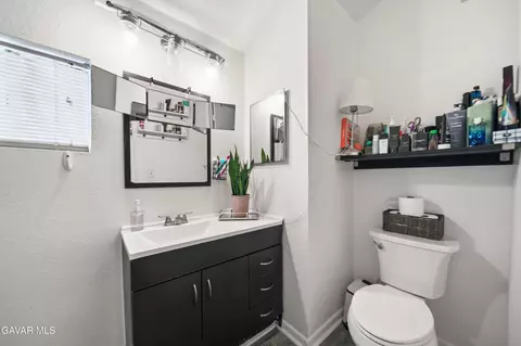 Bath - 3753 E Avenue I #SPC 58, Lancaster, CA 93535 photo 2 of 3
