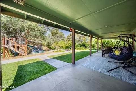 Exterior - 21904 Mariposa Rd, Tehachapi, CA 93561 photo 4 of 11