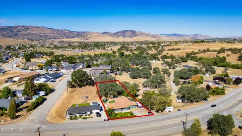 View/Area - 21904 Mariposa Rd, Tehachapi, CA 93561 photo 3 of 4