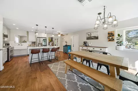 Dining - 21904 Mariposa Rd, Tehachapi, CA 93561 photo 1 of 3