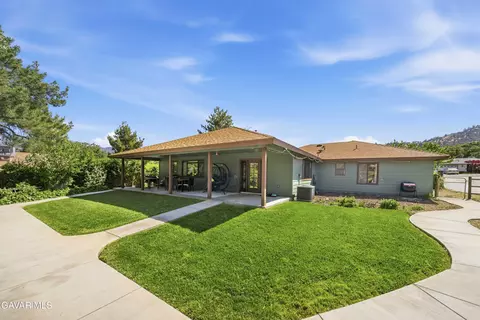 Exterior - 21904 Mariposa Rd, Tehachapi, CA 93561 photo 8 of 11