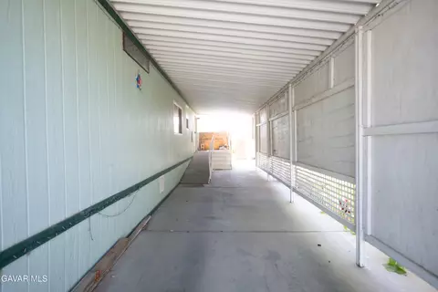 Entry Way - 45465 25th St E St #SPC 157, Lancaster, CA 93535 photo 1 of 1