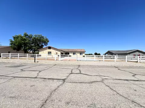 40719 171th St E, Lake Los Angeles, CA 93535