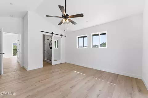 Bedroom - 28460 Ridgeview Ct, Tehachapi, CA 93561 photo 4 of 6