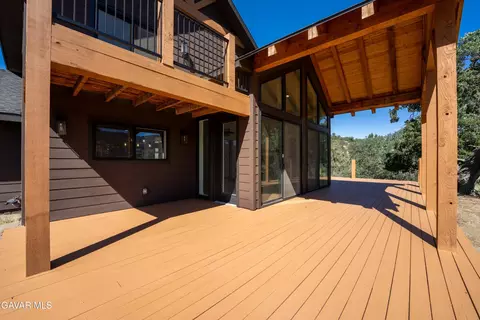 Exterior - 28460 Ridgeview Ct, Tehachapi, CA 93561 photo 5 of 10