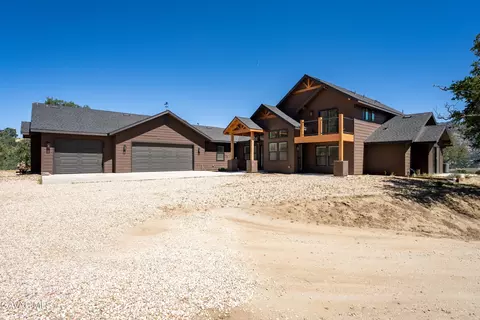 Exterior - 28460 Ridgeview Ct, Tehachapi, CA 93561 photo 3 of 10