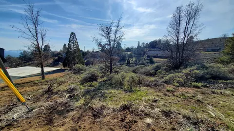 25041 Jacaranda Dr, Tehachapi, CA 93561 photo 17