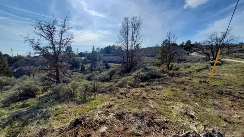 25041 Jacaranda Dr, Tehachapi, CA 93561 photo 18