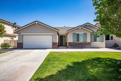 6852 Buchet Dr, Palmdale, CA 93552