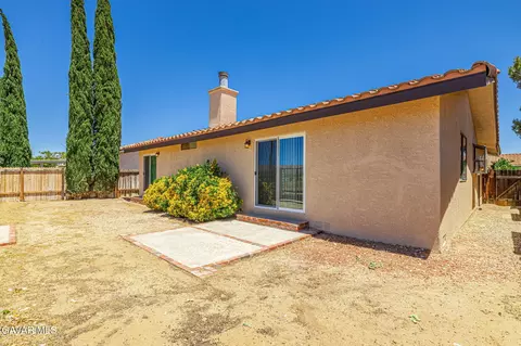 Exterior - 14331 Winchester Dr, Mojave, CA 93501 photo 6 of 10