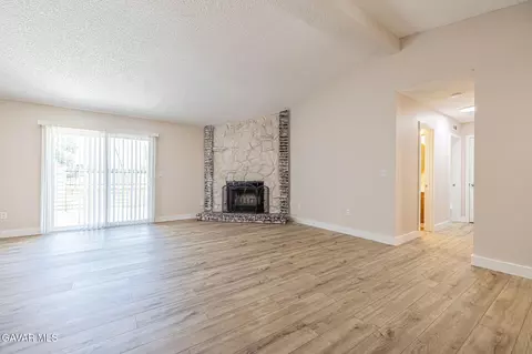 Living - 14331 Winchester Dr, Mojave, CA 93501 photo 2 of 10