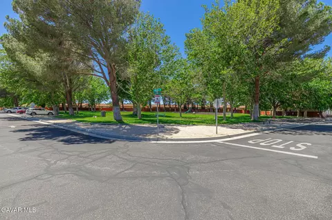 Exterior - 14331 Winchester Dr, Mojave, CA 93501 photo 9 of 10