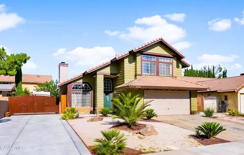 43411 Carol Dr, Lancaster, CA 93535