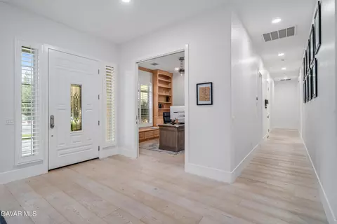 Entry Way - 2738 Parton Cir, Lancaster, CA 93536 photo 2 of 2