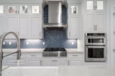 Kitchen - 2738 Parton Cir, Lancaster, CA 93536 photo 7 of 7