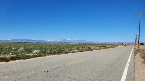 70 Th St West Ave G8, Lancaster, CA 93536