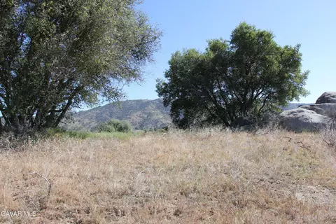 26540 Skyline Dr, Tehachapi, CA 93561 photo 7