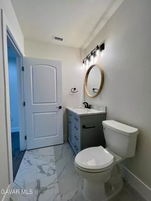 Bath - 9737 E Avenue Q-4, Littlerock, CA 93543 photo 3 of 12