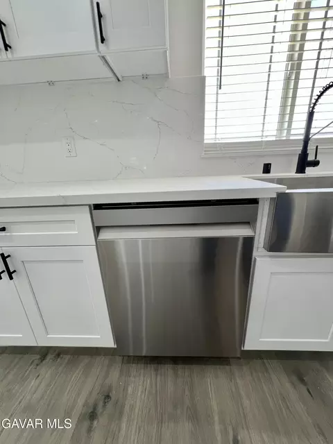 Kitchen - 9737 E Avenue Q-4, Littlerock, CA 93543 photo 13 of 15