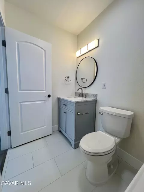 Bath - 9737 E Avenue Q-4, Littlerock, CA 93543 photo 10 of 12