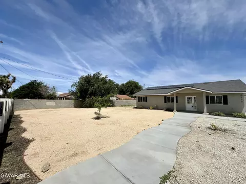 Exterior - 9737 E Avenue Q-4, Littlerock, CA 93543 photo 4 of 7