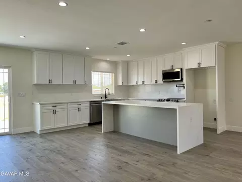 Kitchen - 9737 E Avenue Q-4, Littlerock, CA 93543 photo 1 of 15