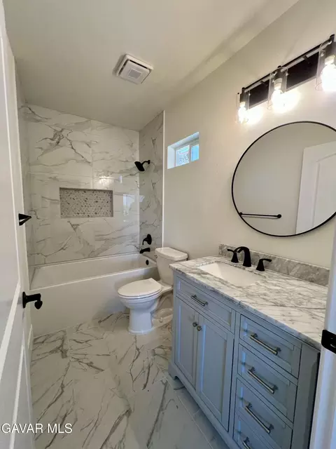 Bath - 9737 E Avenue Q-4, Littlerock, CA 93543 photo 4 of 12