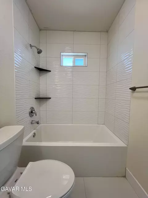 Bath - 9737 E Avenue Q-4, Littlerock, CA 93543 photo 9 of 12