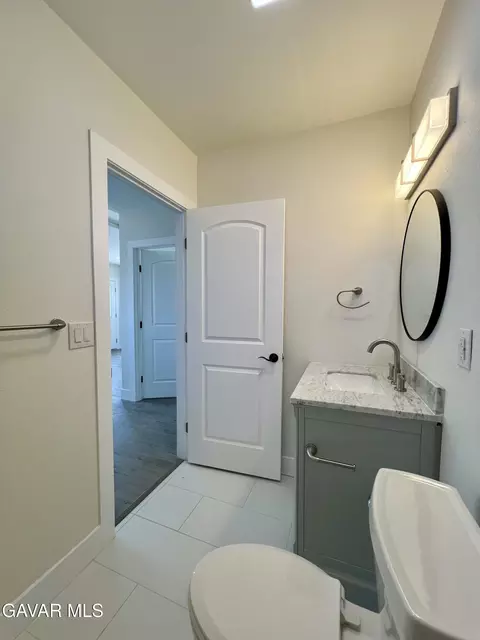 Bath - 9737 E Avenue Q-4, Littlerock, CA 93543 photo 11 of 12