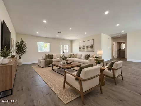 Living - 9737 E Avenue Q-4, Littlerock, CA 93543 photo 3 of 8