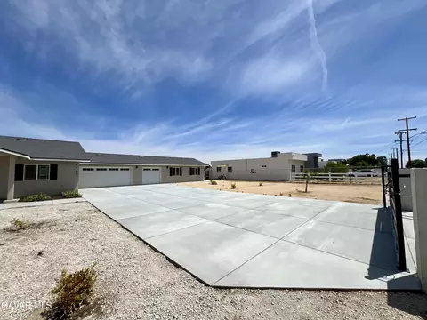 Exterior - 9737 E Avenue Q-4, Littlerock, CA 93543 photo 5 of 7