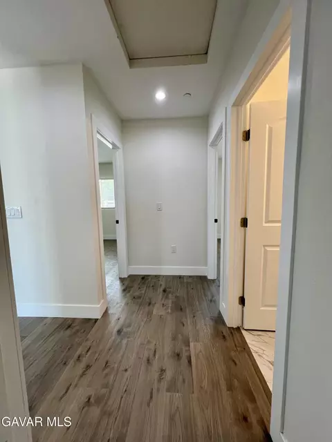 Entry Way - 9737 E Avenue Q-4, Littlerock, CA 93543 photo 3 of 4