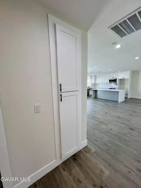 Entry Way - 9737 E Avenue Q-4, Littlerock, CA 93543 photo 2 of 4