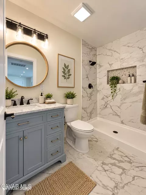 Bath - 9737 E Avenue Q-4, Littlerock, CA 93543 photo 1 of 12