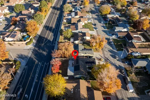 View/Area - 42901 Willow West Ct, Lancaster, CA 93536 photo 6 of 7