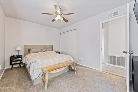 Bedroom - 42901 Willow West Ct, Lancaster, CA 93536 photo 2 of 3