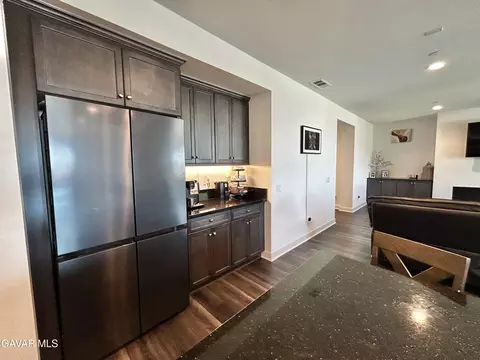 Kitchen - 39186 Pinto Ct, Palmdale, CA 93551 photo 10 of 10