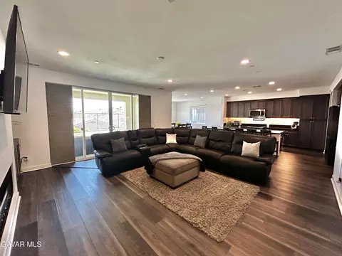 Living - 39186 Pinto Ct, Palmdale, CA 93551 photo 3 of 5