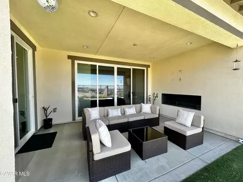Exterior - 39186 Pinto Ct, Palmdale, CA 93551 photo 8 of 19