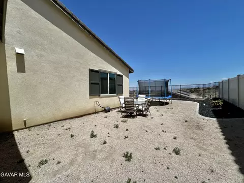 Exterior - 39186 Pinto Ct, Palmdale, CA 93551 photo 15 of 19