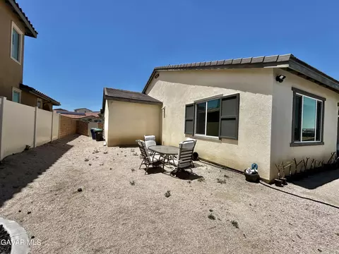 Exterior - 39186 Pinto Ct, Palmdale, CA 93551 photo 14 of 19